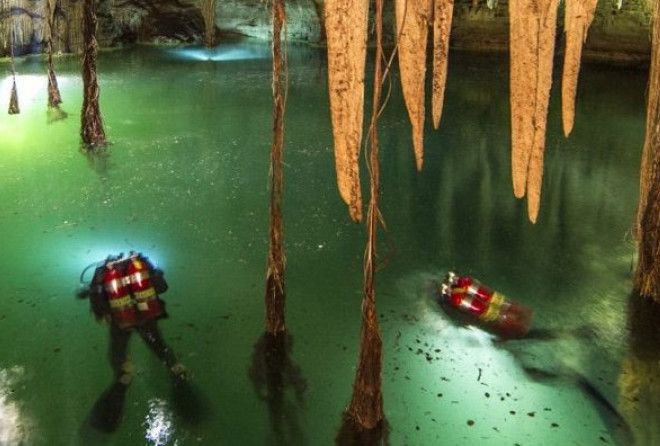 divers-found-the-world-s-largest-underwater-cave