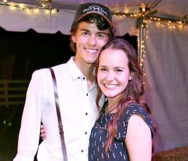 Duck Dynasty S John Luke Robertson Mary Kate Go On Romantic Two Week Australian Honeymoon