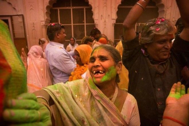 17 gorgeous photos of Indias Holi festival