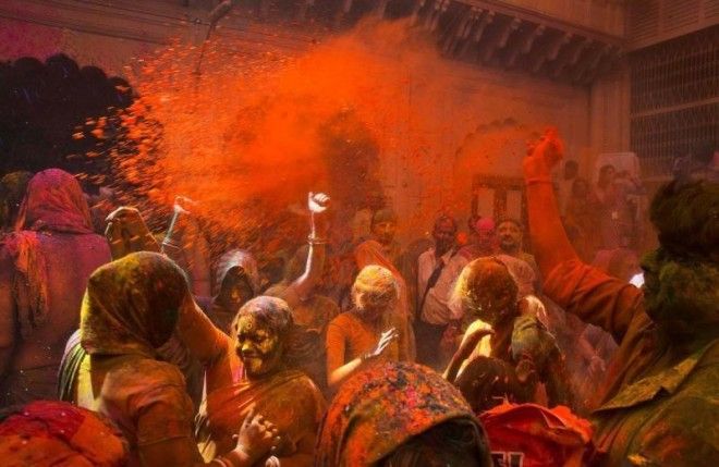 17 gorgeous photos of Indias Holi festival