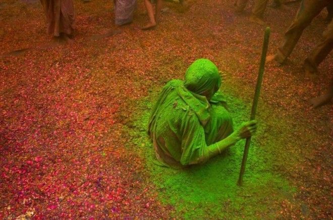 17 gorgeous photos of Indias Holi festival