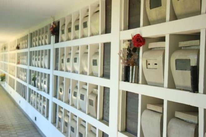 Wall of cremation urns