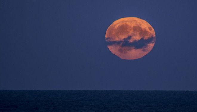 The Blood Moon Rising