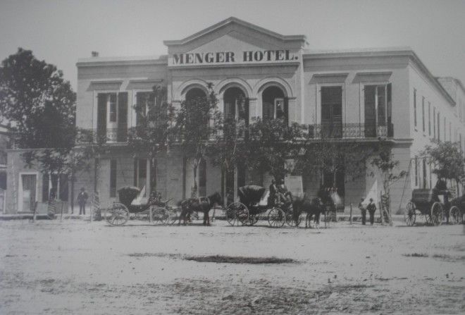 TEXAS: Menger Hotel