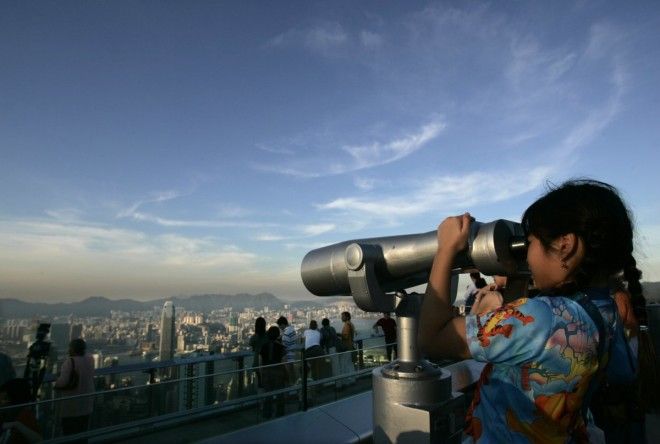 12. Hong Kong — Residents of this Chinese territory have a high average life expectancy at 84 years.