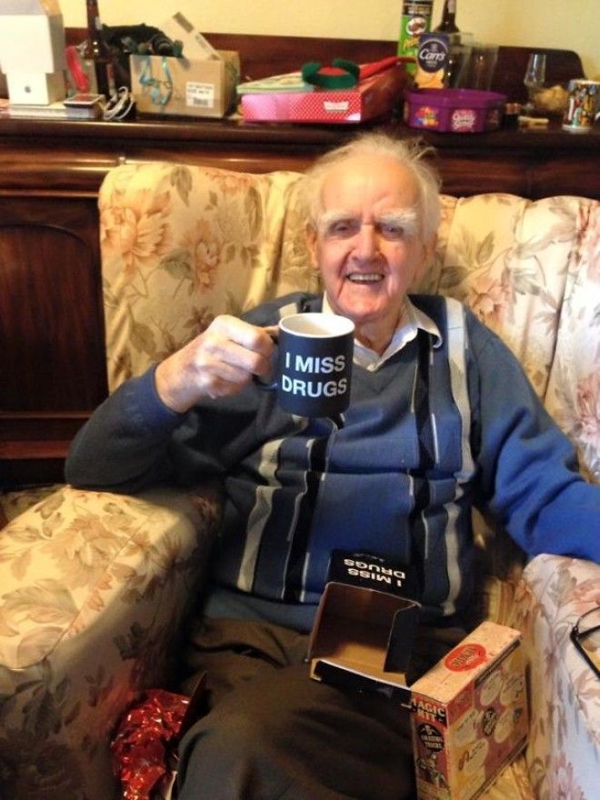 Last Year My Friends Mum Got His 94 Year Old Great Grandfather A Mug Saying Nobody Knows Im Gay This Year Shes Taken It Up Another Notch