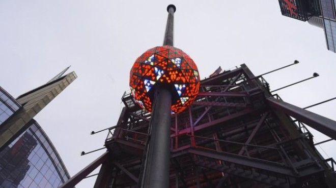 Ball in Times Square that does the ball drop on New Year's Eve