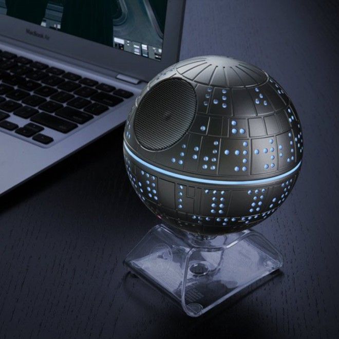 9 Computer Accessories Every Geek Needs