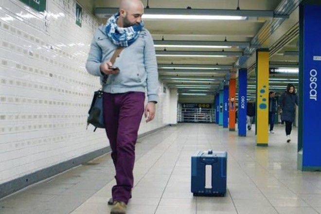 Nua Robotic Suitcase