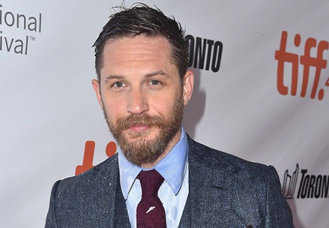 Tom Hardy Finally Gets Leonardo DiCaprio Tattoo After Losing Bet TomHardy web