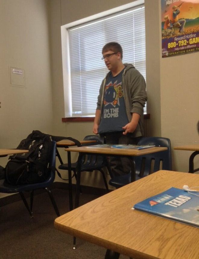 Had A School Lockdown Because Of A Bomb Threat This Guy Wore Either The Best Or The Worst Shirt