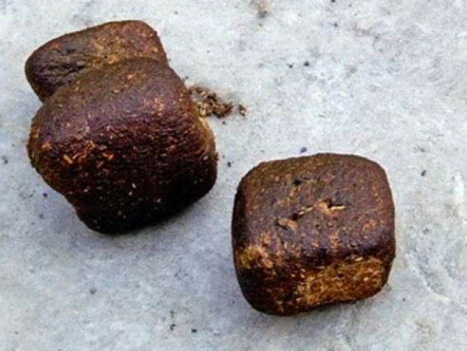 Wombats mark their territory with poop and these little cubes stay in place better than your typical cylindrical shits