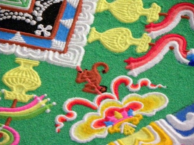 tibetan-sand-mandala-12