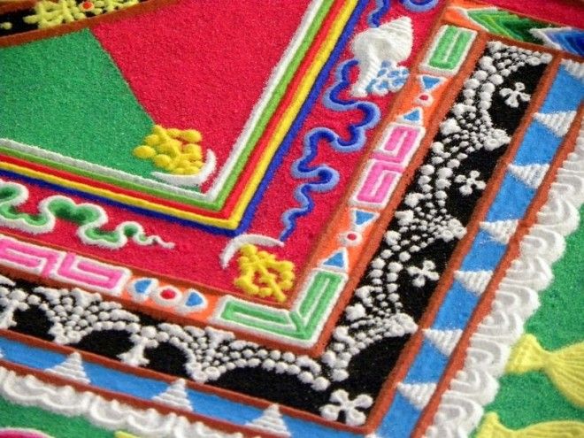 tibetan-sand-mandala-13