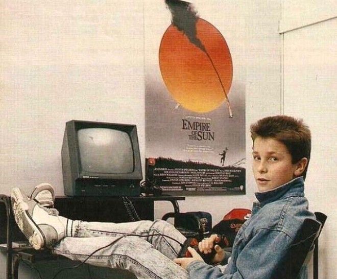 26 Rare Photos of Celebrities in Ways We Werent Expecting to See Them