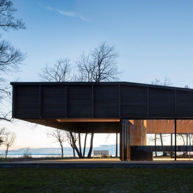 Michigan Lake House by Desai Chia Architects