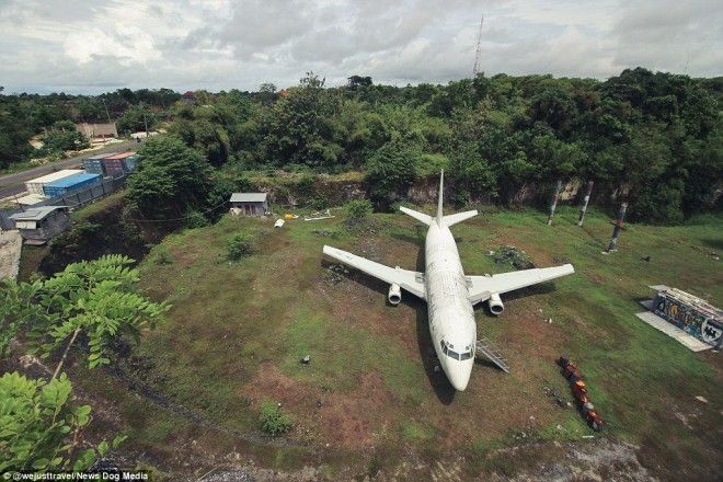 Abandoned Boeing 737 Turns Into A Tourist Attraction In Bali