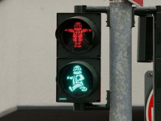 Karl Marx traffic light