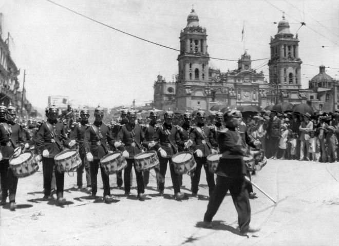 A military parade on Mexican Independence Day takes place at the Plaza de la Constitución in Mexico City.