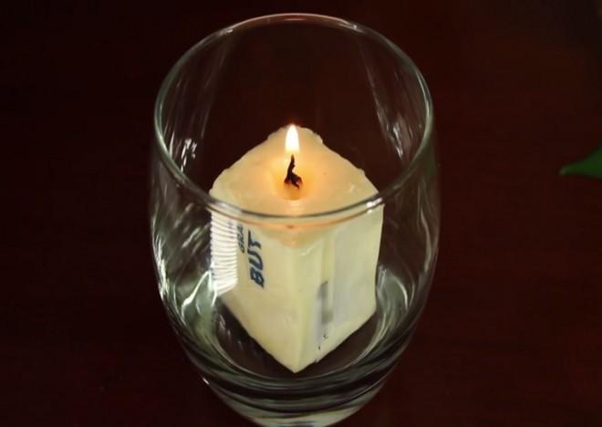 An easy way to make an emergency candle